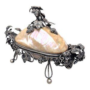 9" Antique French Palais Royal MOP Mother of Pearl Box Poche Shell Grapes Vines